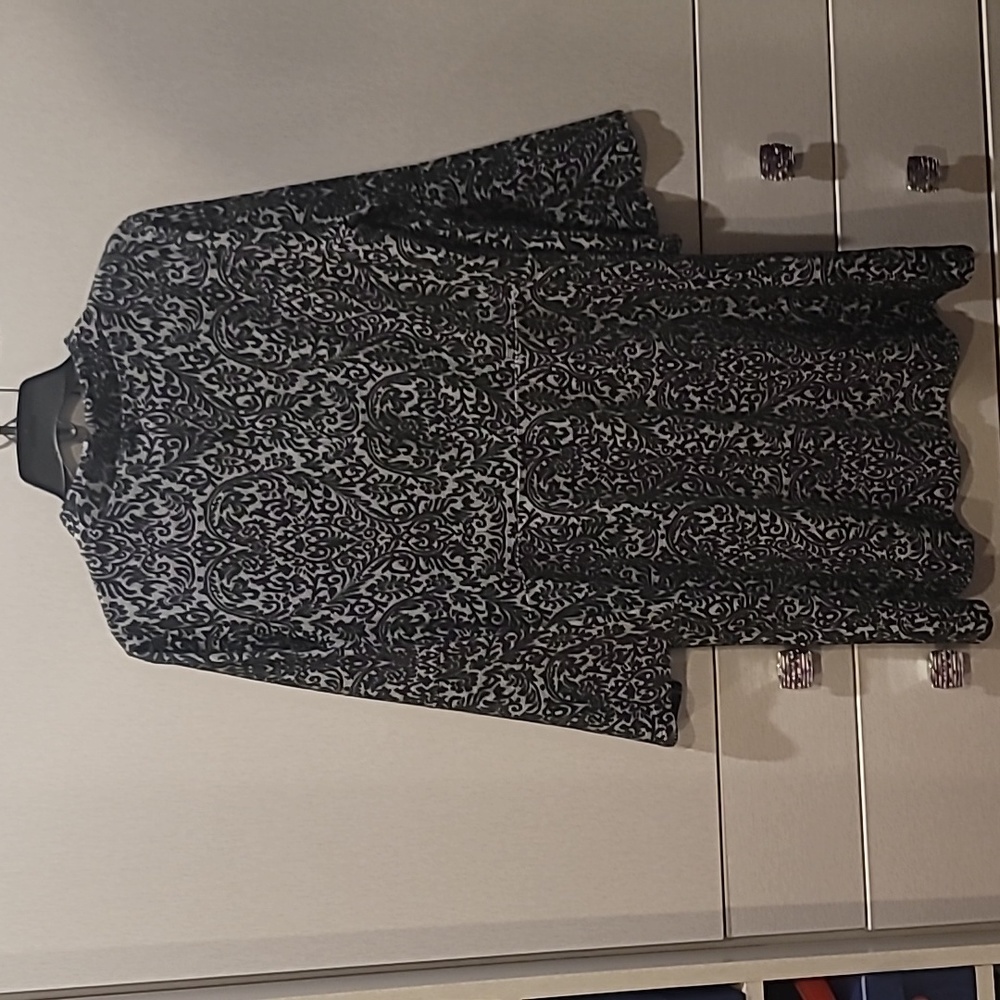Loft Dress - Picture 3 of 5